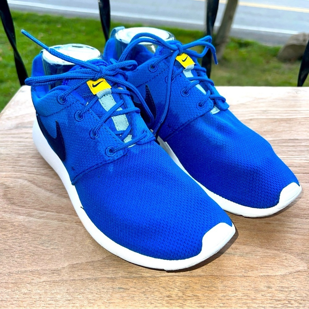 Nike Roshe One (GS) 599728-417 Sz 6Y Running Sneakers